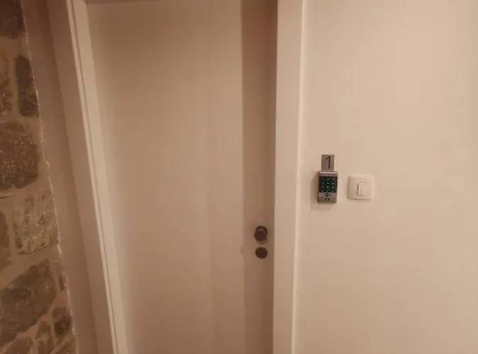 Lighthouse アパート *