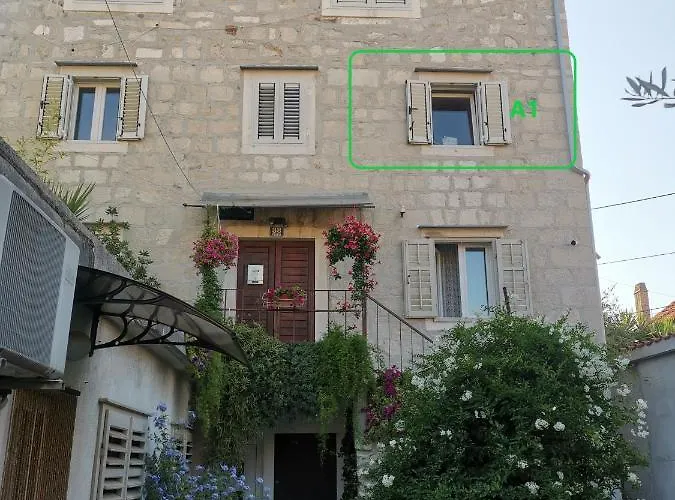 Lighthouse スプリト