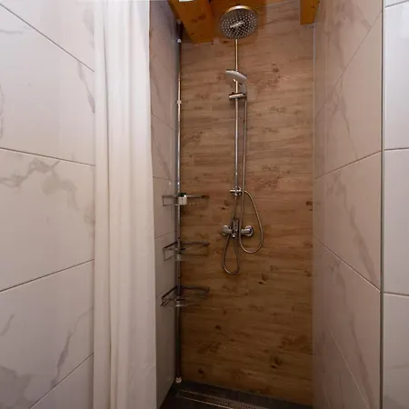 Lighthouse Апартаменты *